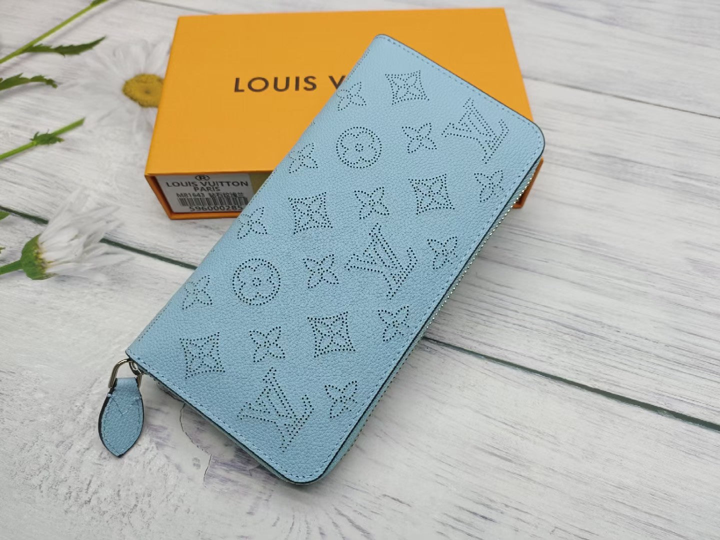1XE102BDE Stylish leather wallets