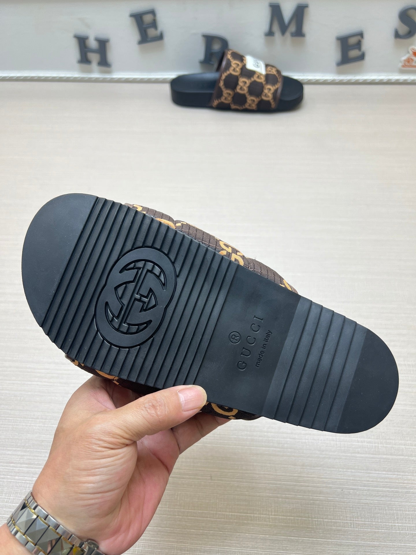 54B49ZDE Stylish slippers