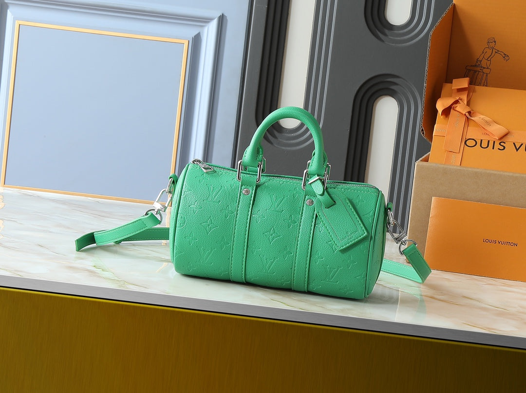 15RE51BDE Stylish leather bag