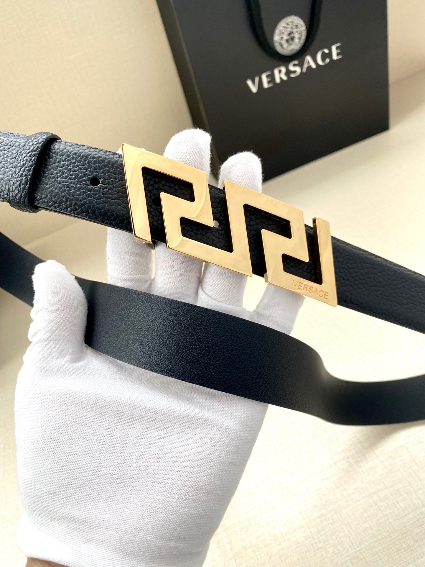 1WV166PDE Stylish High quality belt With full package