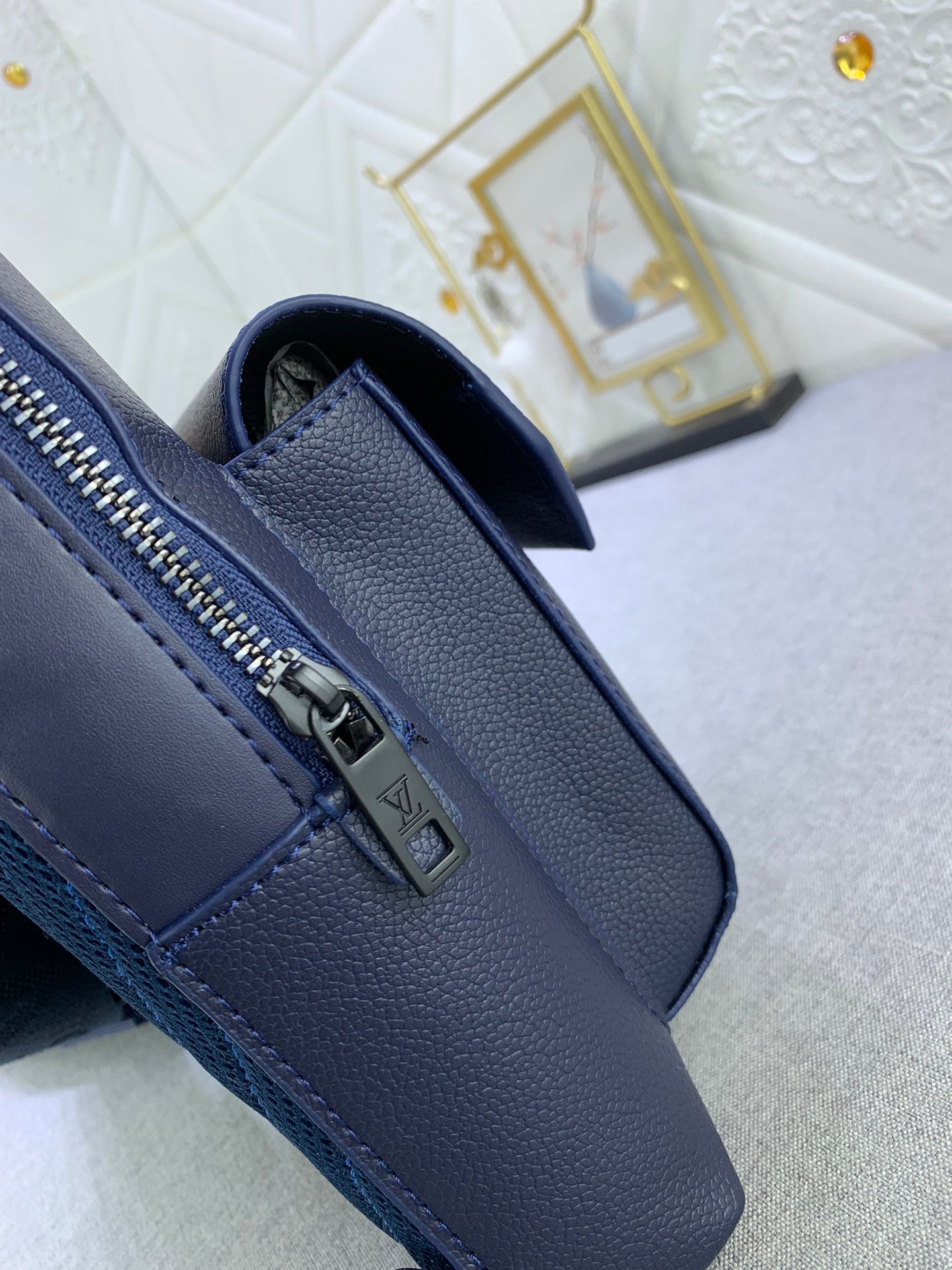 2XE339BDE Stylish leather bag