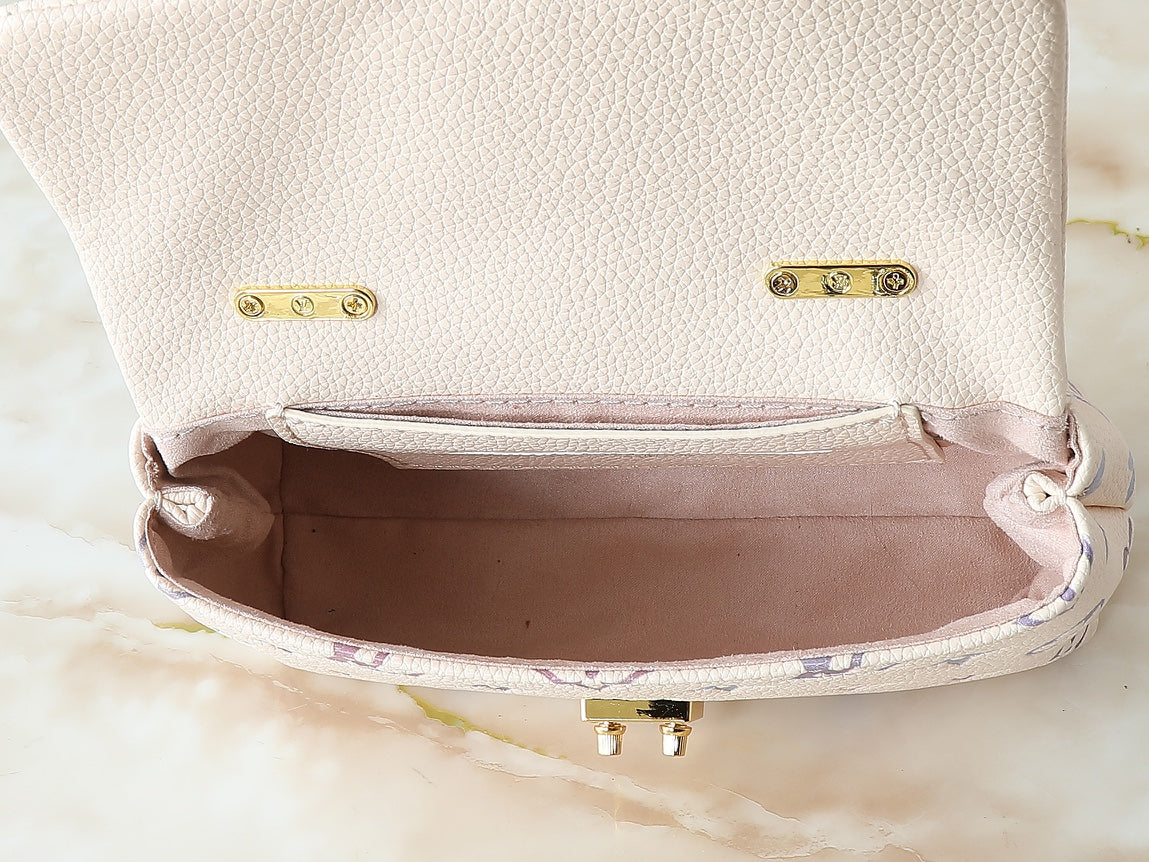 15RE16BDE Stylish leather bag