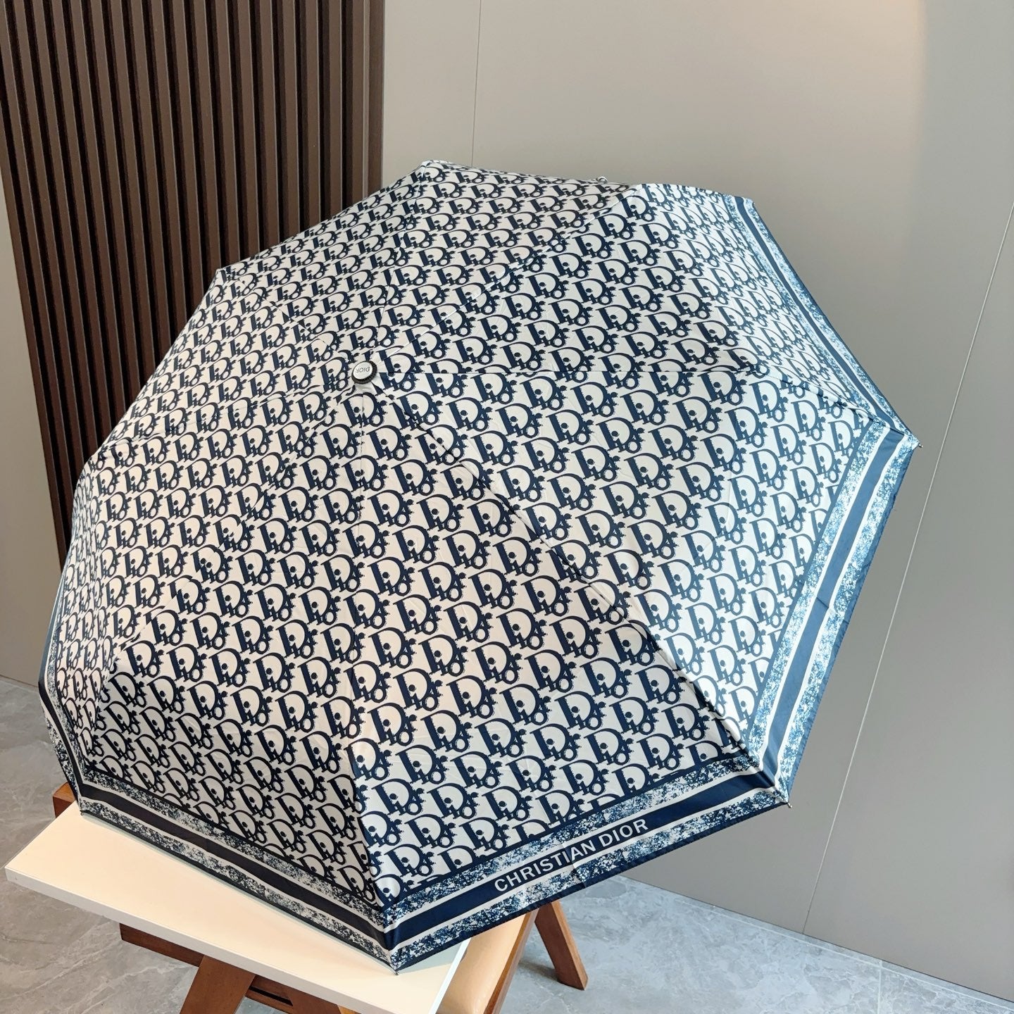 15RD26SDE Stylish UV resistant umbrella