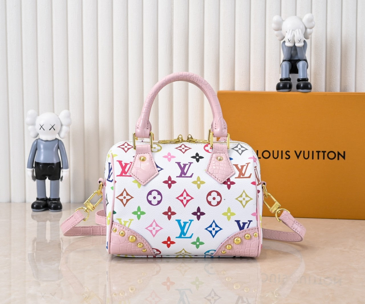 155NE75BDE Stylish leather bag