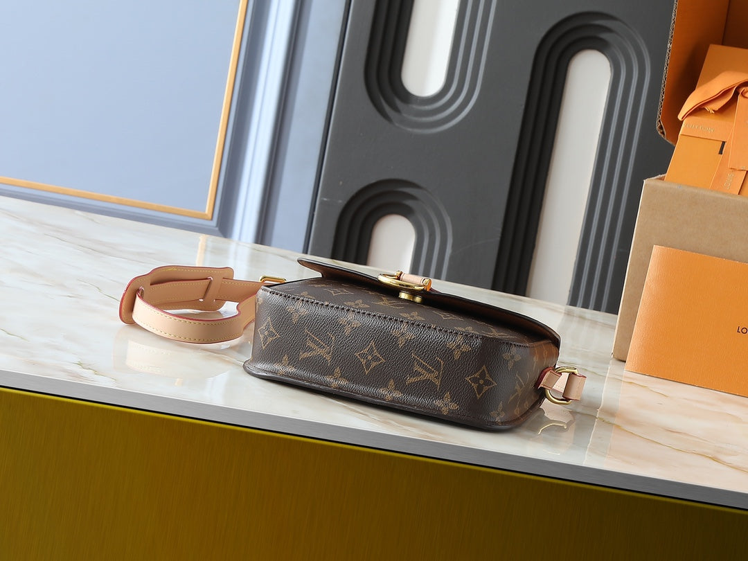 15RE19BDE Stylish leather bag