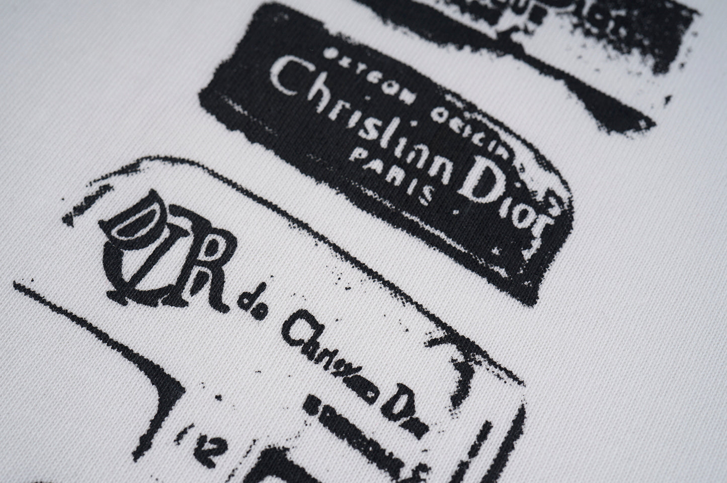 125WD40UDE Stylish T-shirts