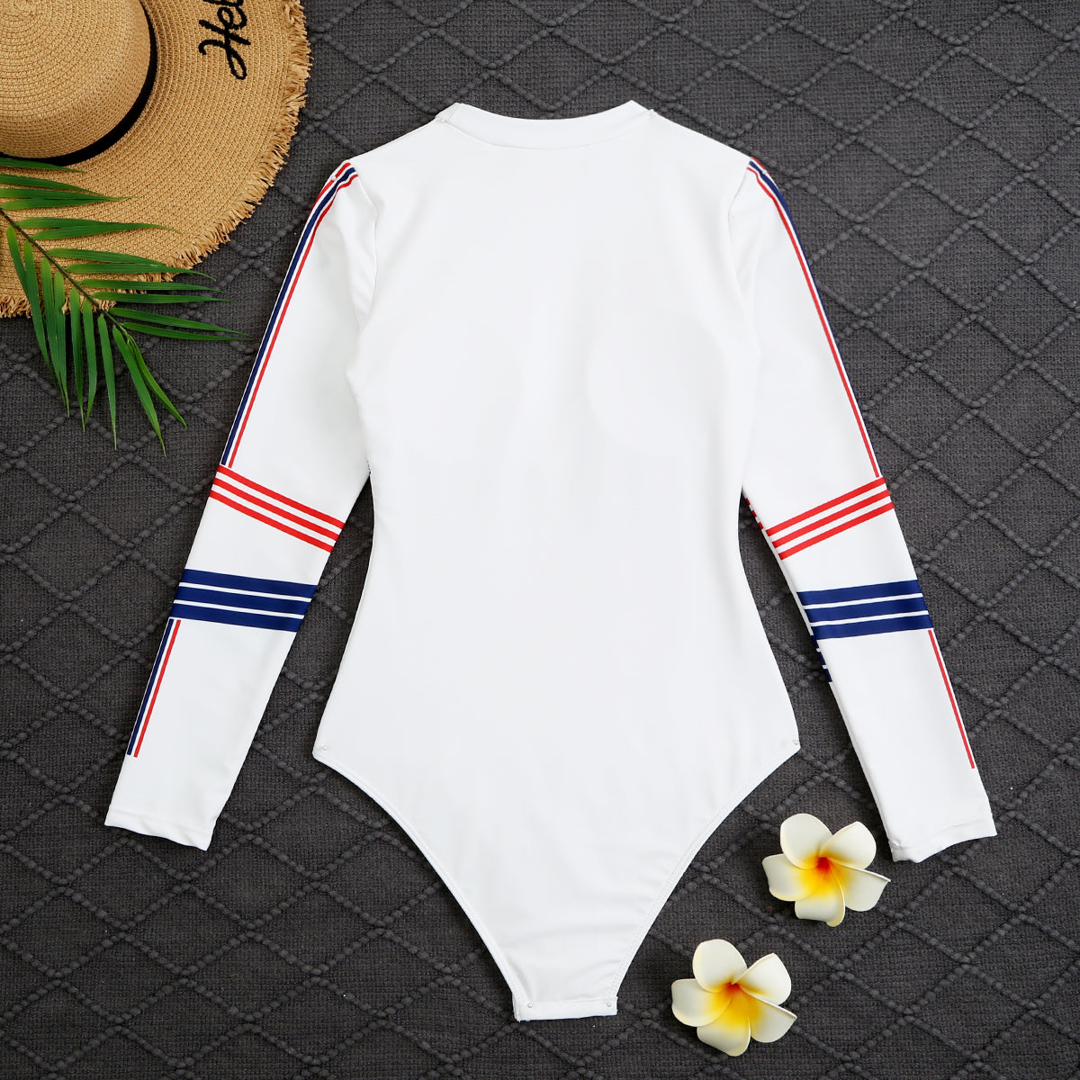 14D104YDE Stylish Long sleeve swimsuit