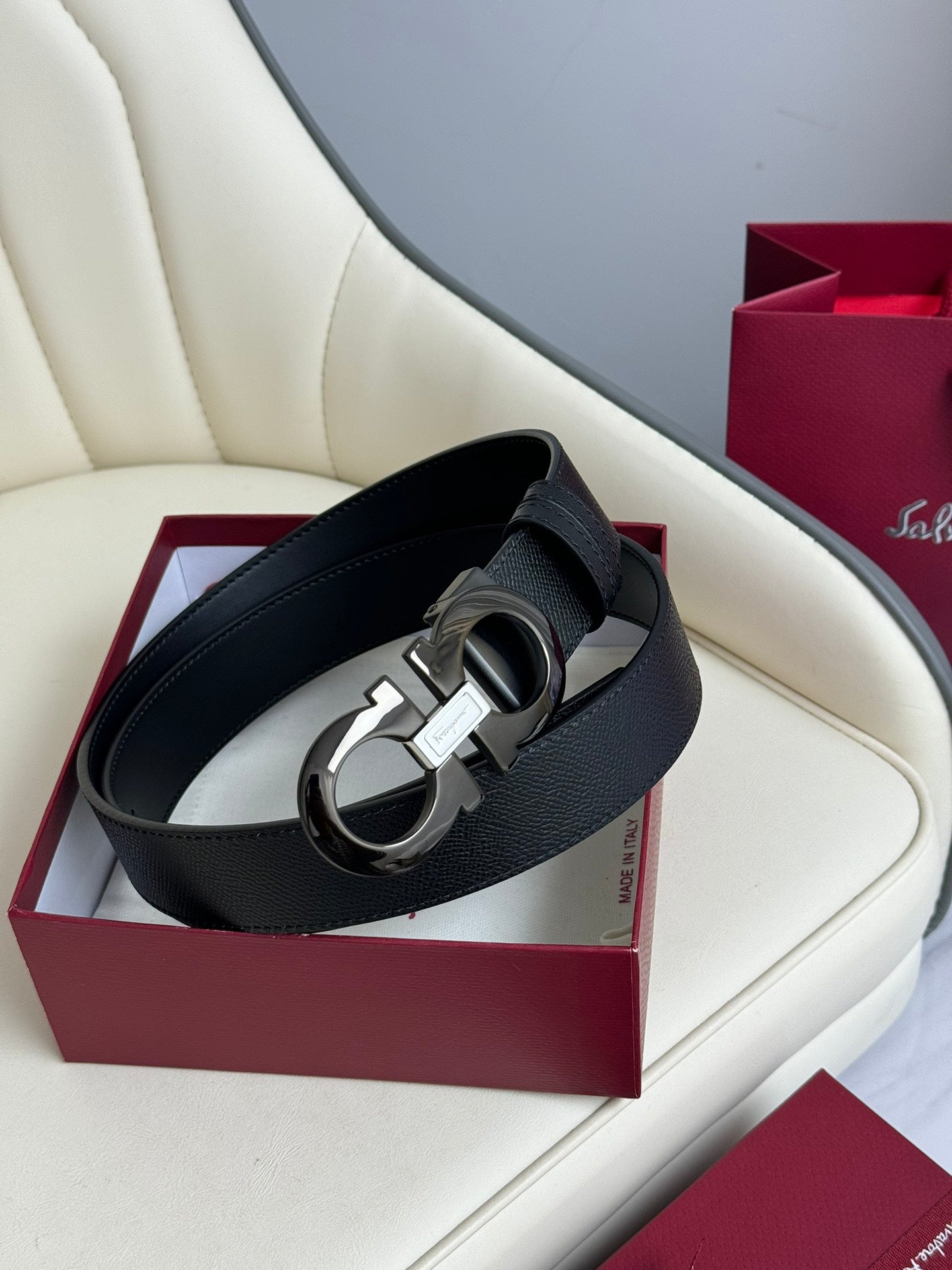1WA170PDE Stylish High quality belt With full package