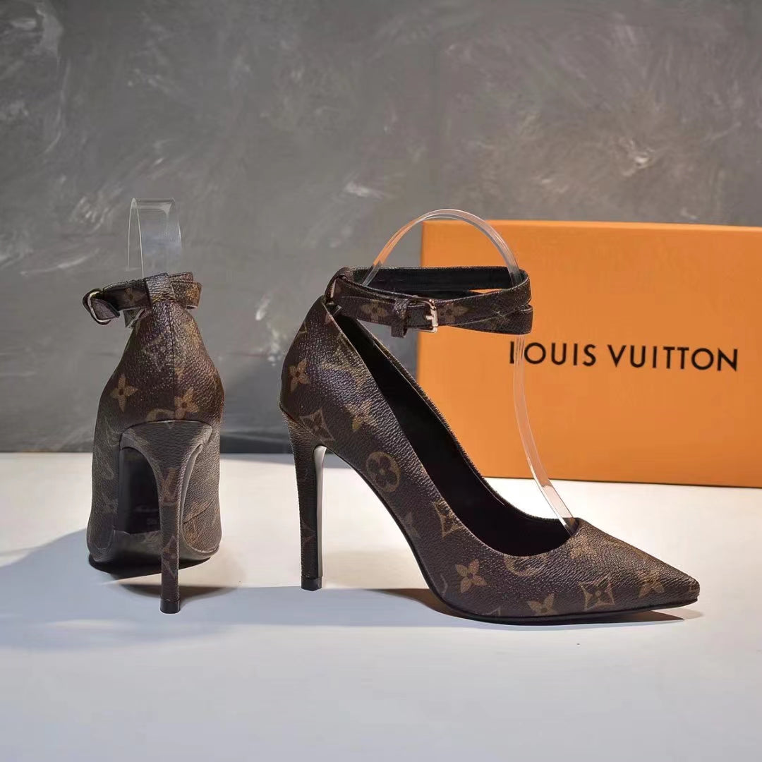 245RE35ZDE Stylish leather High heels