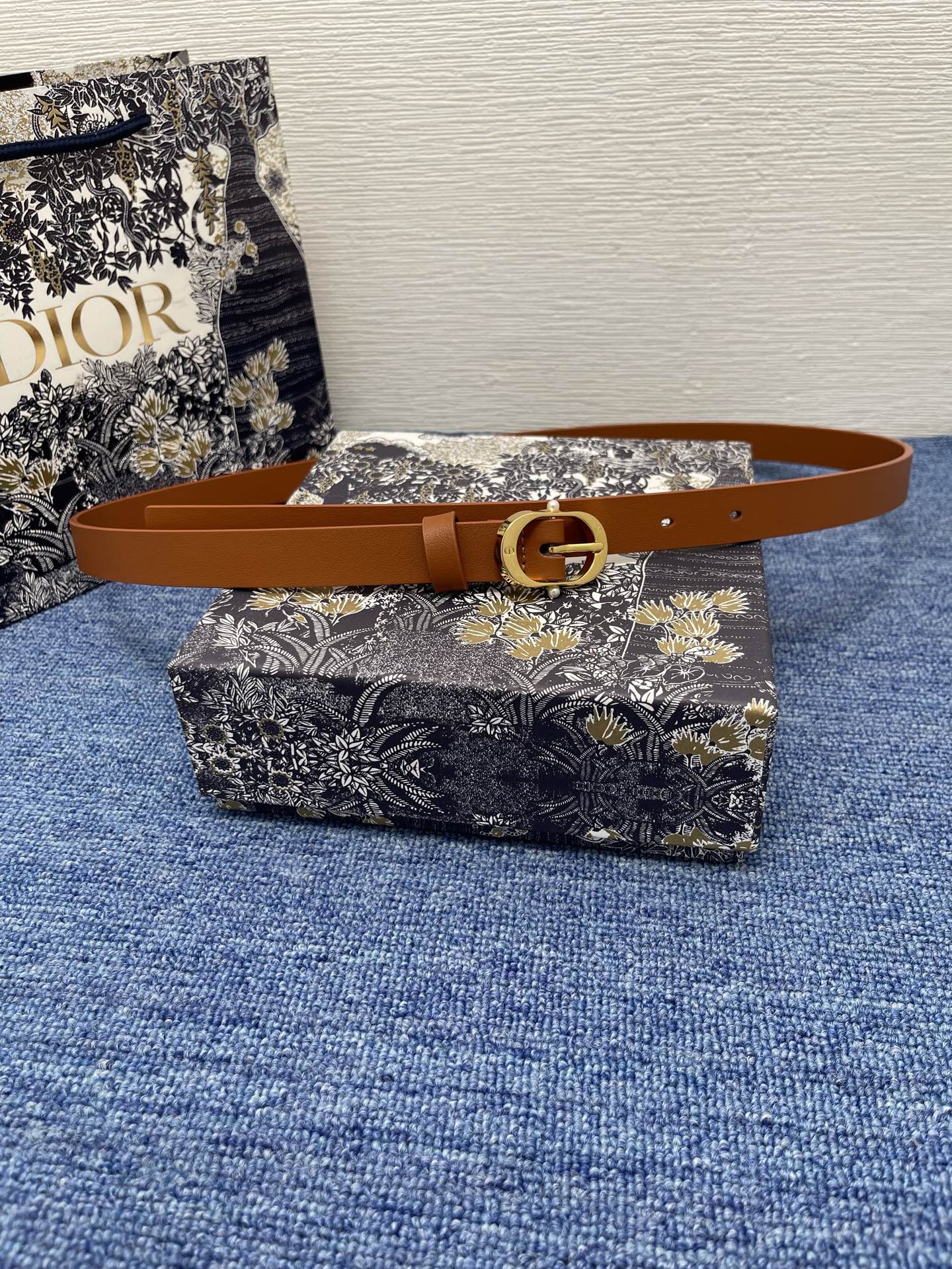 155RD204PDE Stylish High quality belt With full package