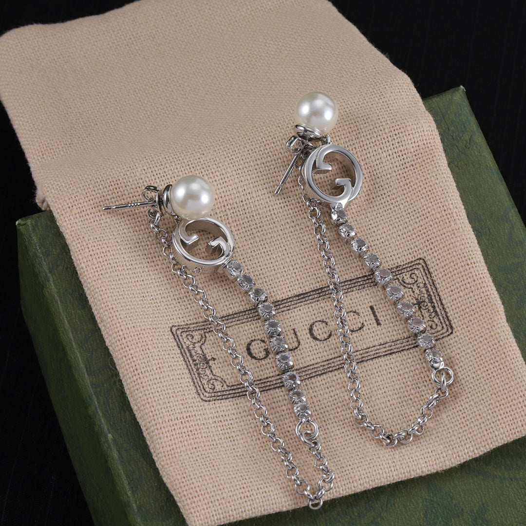 14B1038EDE Stylish Earrings