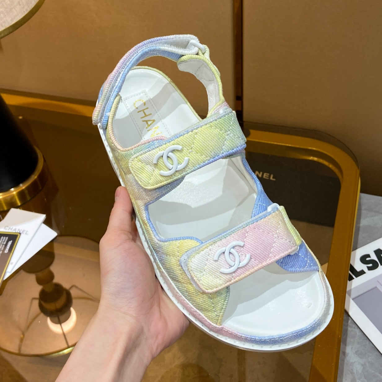 255QC47ZDE Stylish leather shoes
