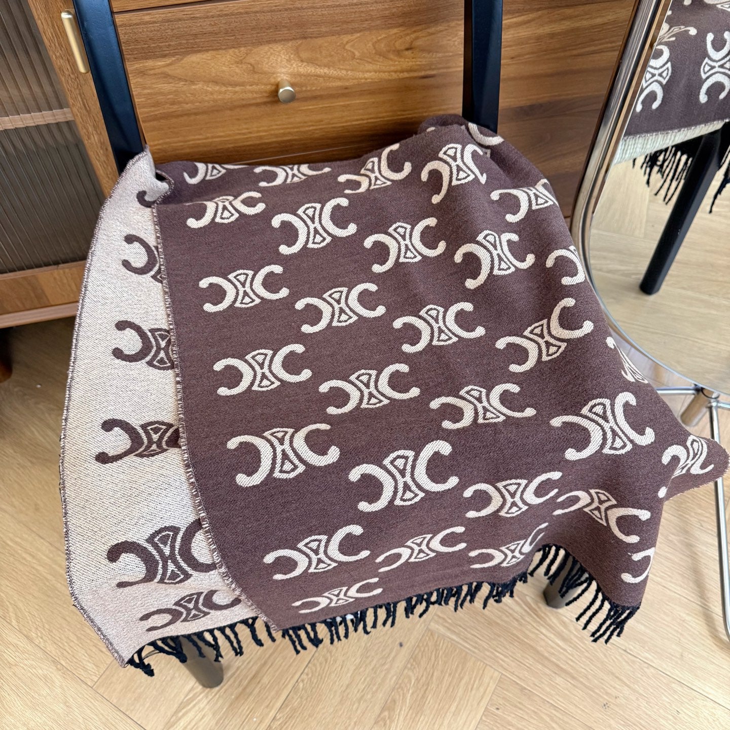 175RA15WDE Stylish Winter Scarves