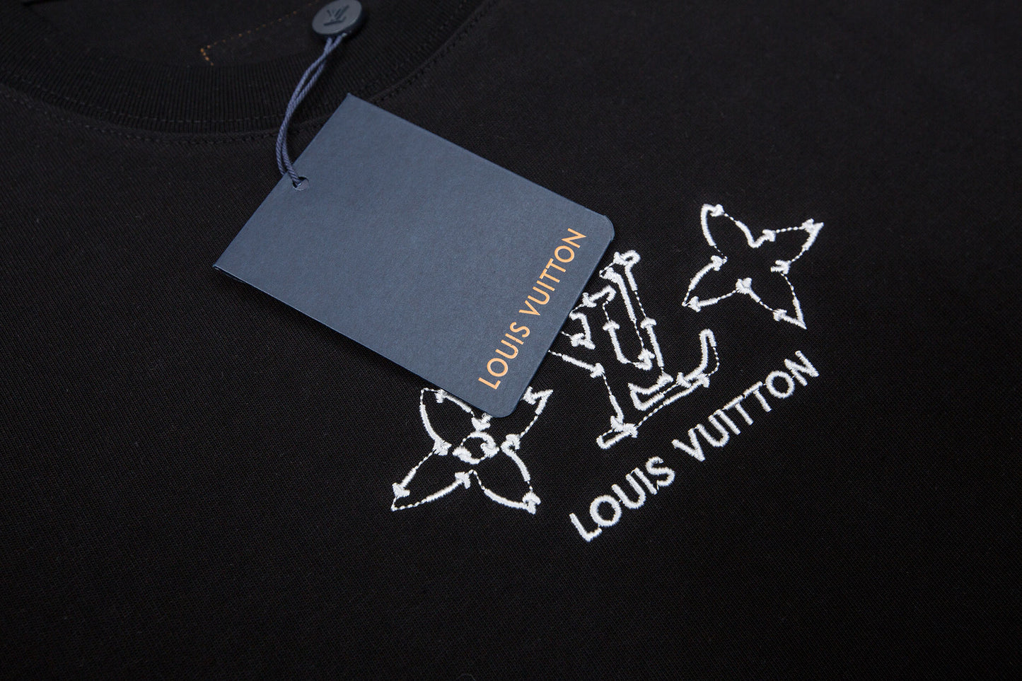 125WE7UDE Stylish T-shirts