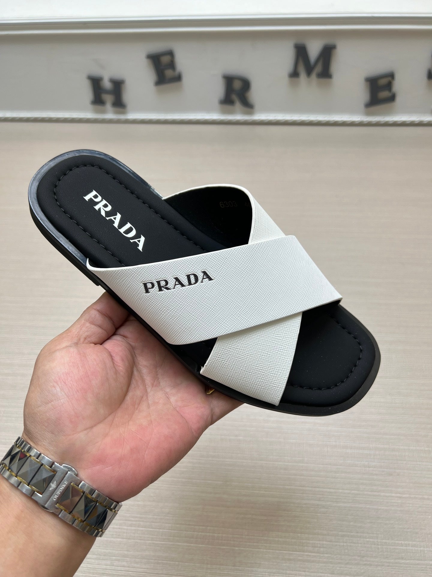 54PD73ZDE Stylish slippers