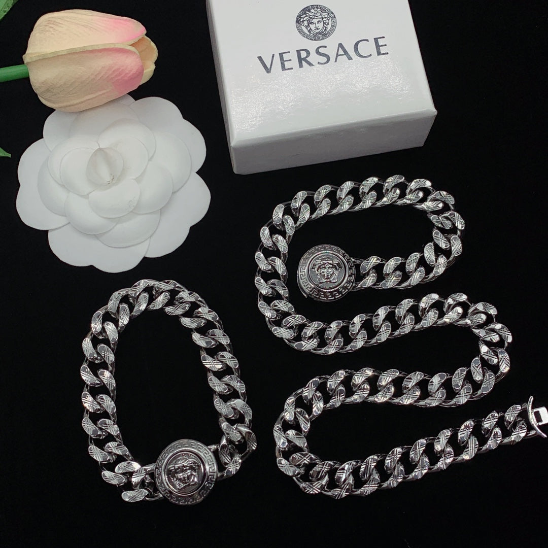 14V118XDE Stylish Necklaces