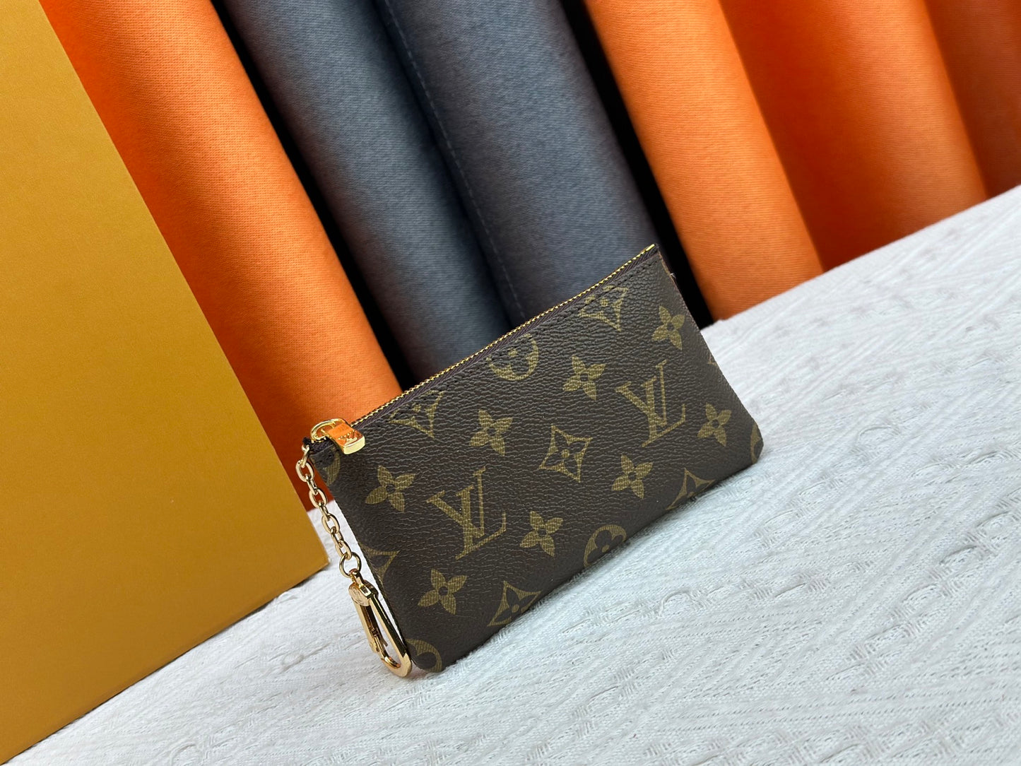 15RE91BDE Stylish leather bag
