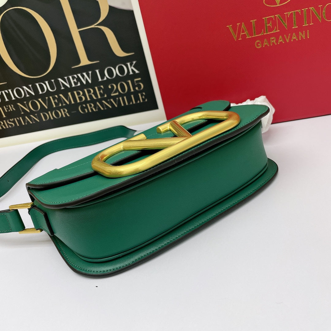 5A45BDE Stylish leather bag