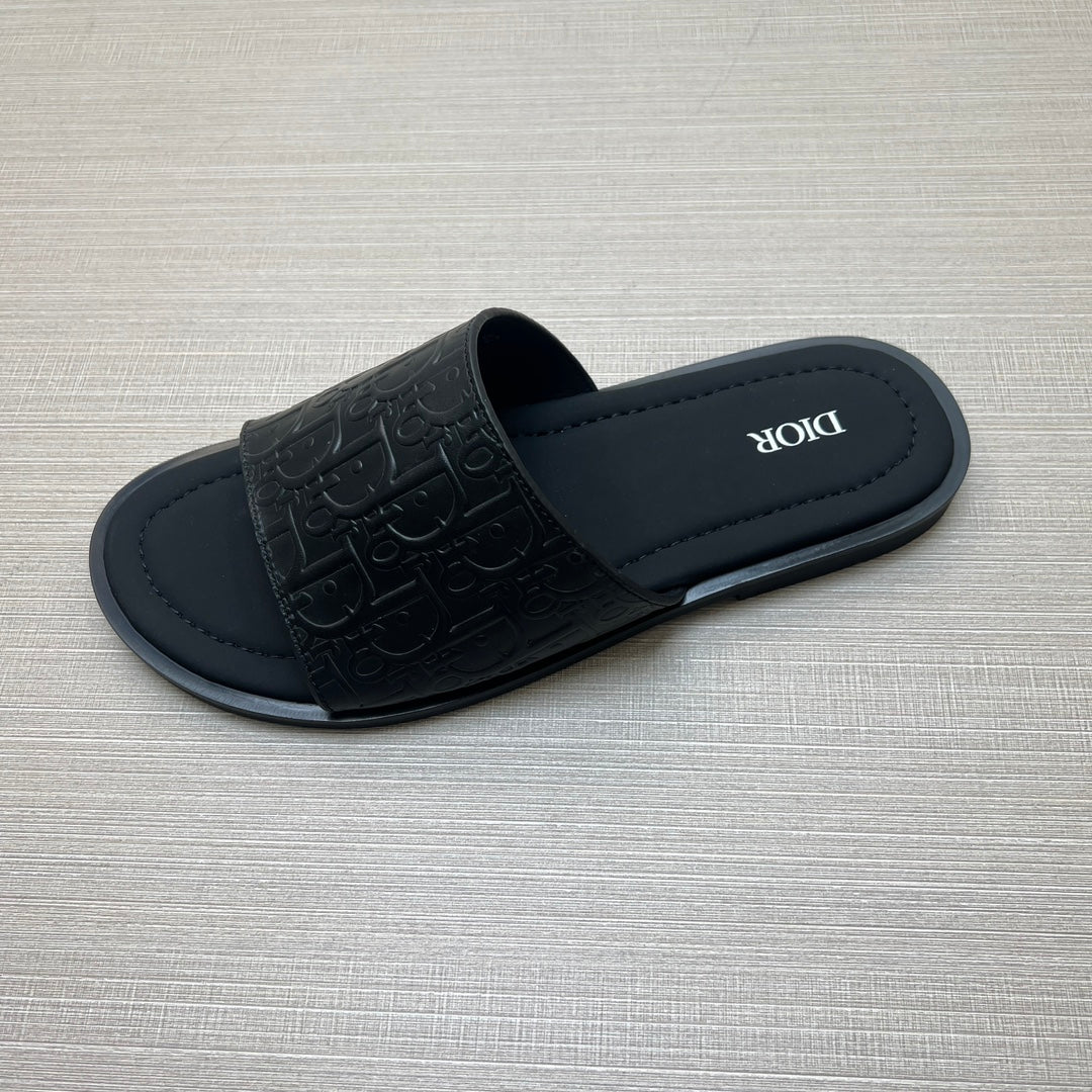 54D80ZDE Stylish slippers