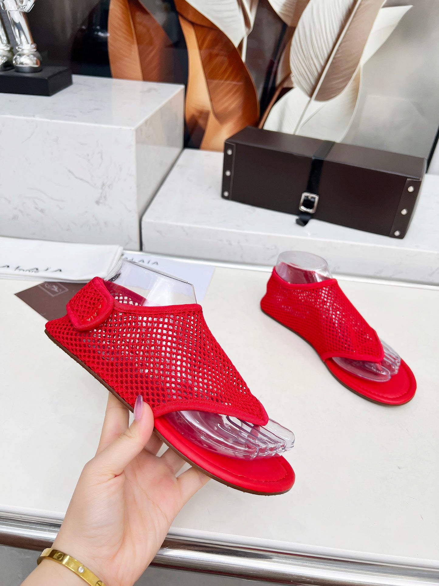 255QA24ZDE Stylish leather shoes