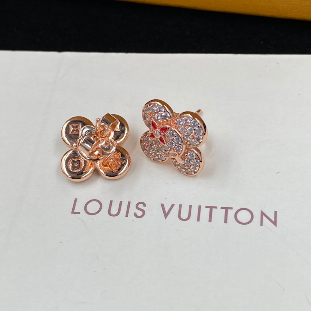 14E705EDE Stylish Earrings