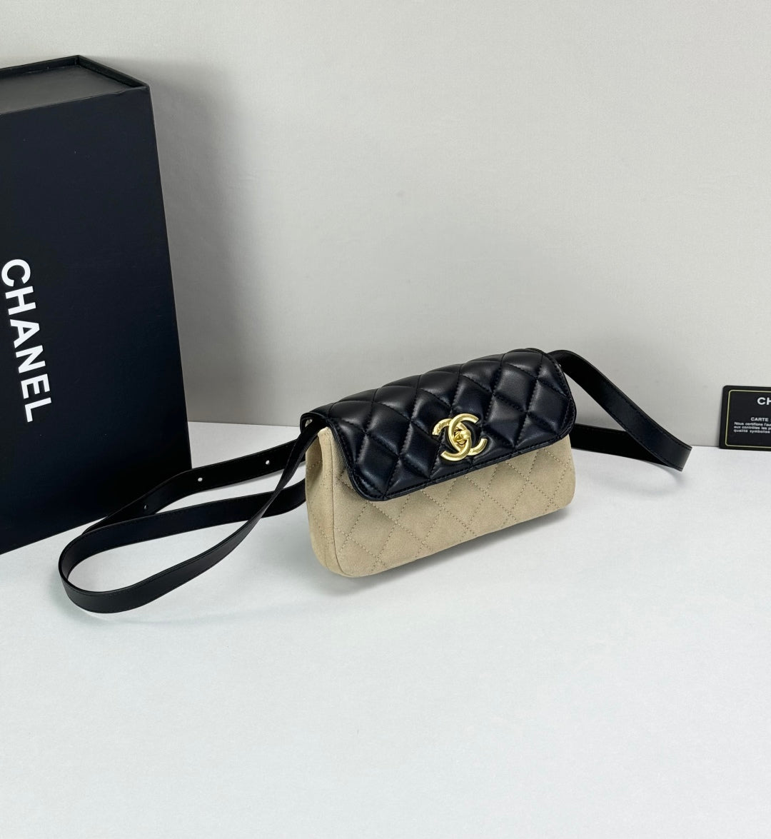 15RC61BDE Stylish leather bag