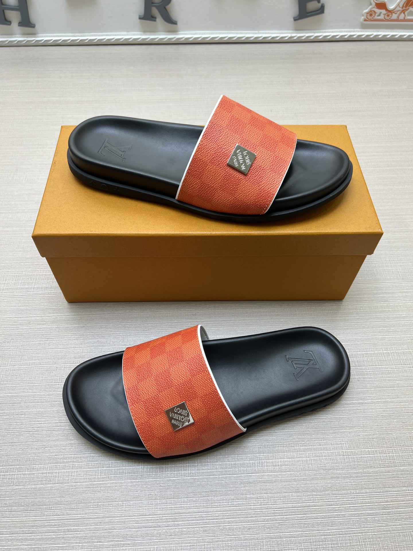 54E69ZDE Stylish slippers