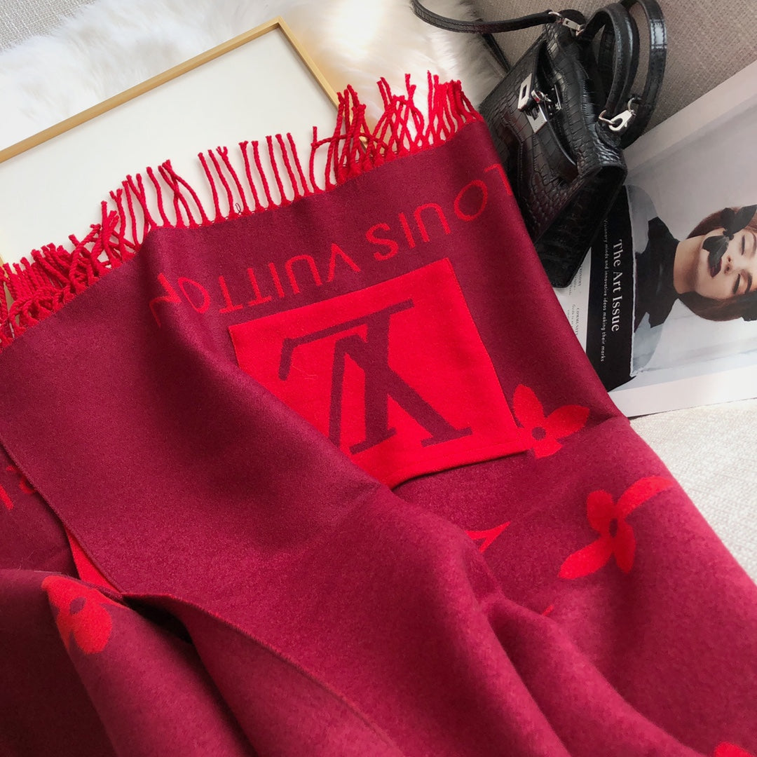 175RE18WDE Stylish Winter Scarves