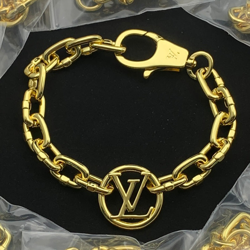 84E89KDE Stylish Bracelets