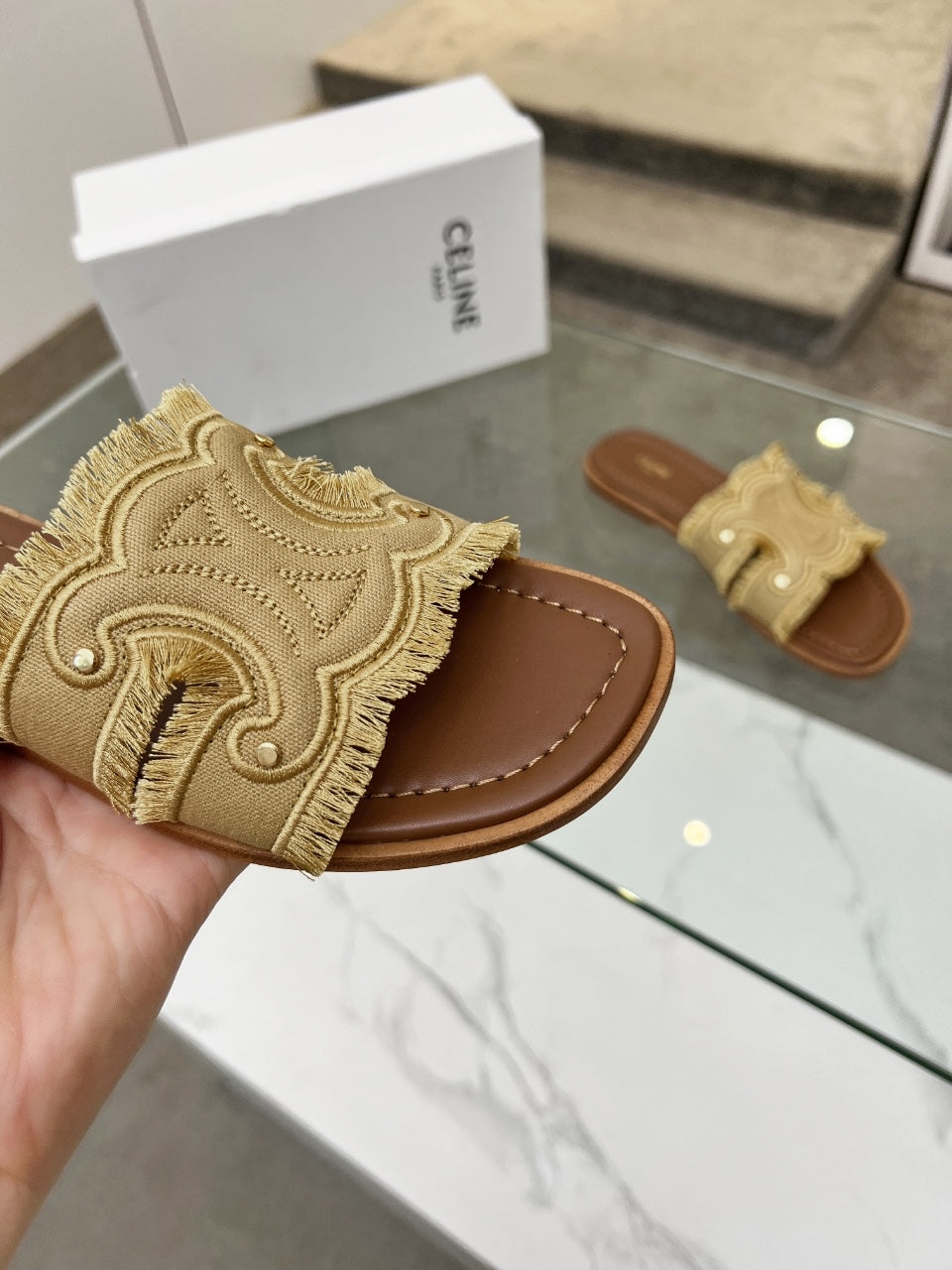 255QA25ZDE Stylish leather shoes