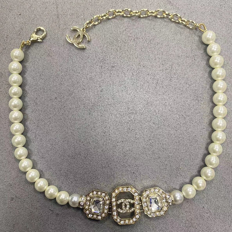 14C924XDE Stylish Necklaces