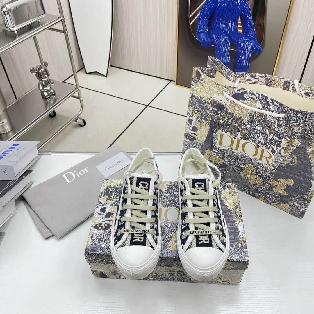 1XD65ZDE Stylish shoes