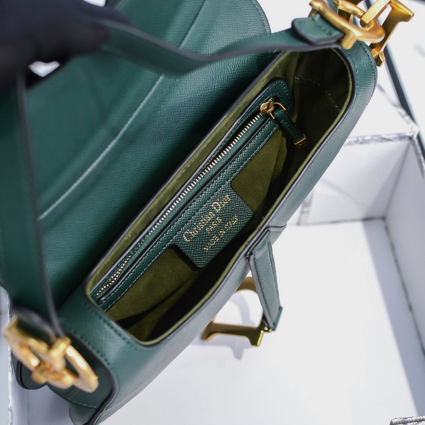 5E15BDE Stylish leather bag