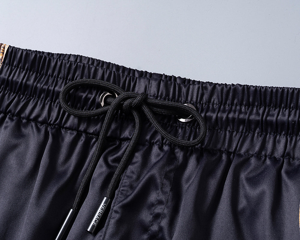 145RV80UDE Stylish shorts
