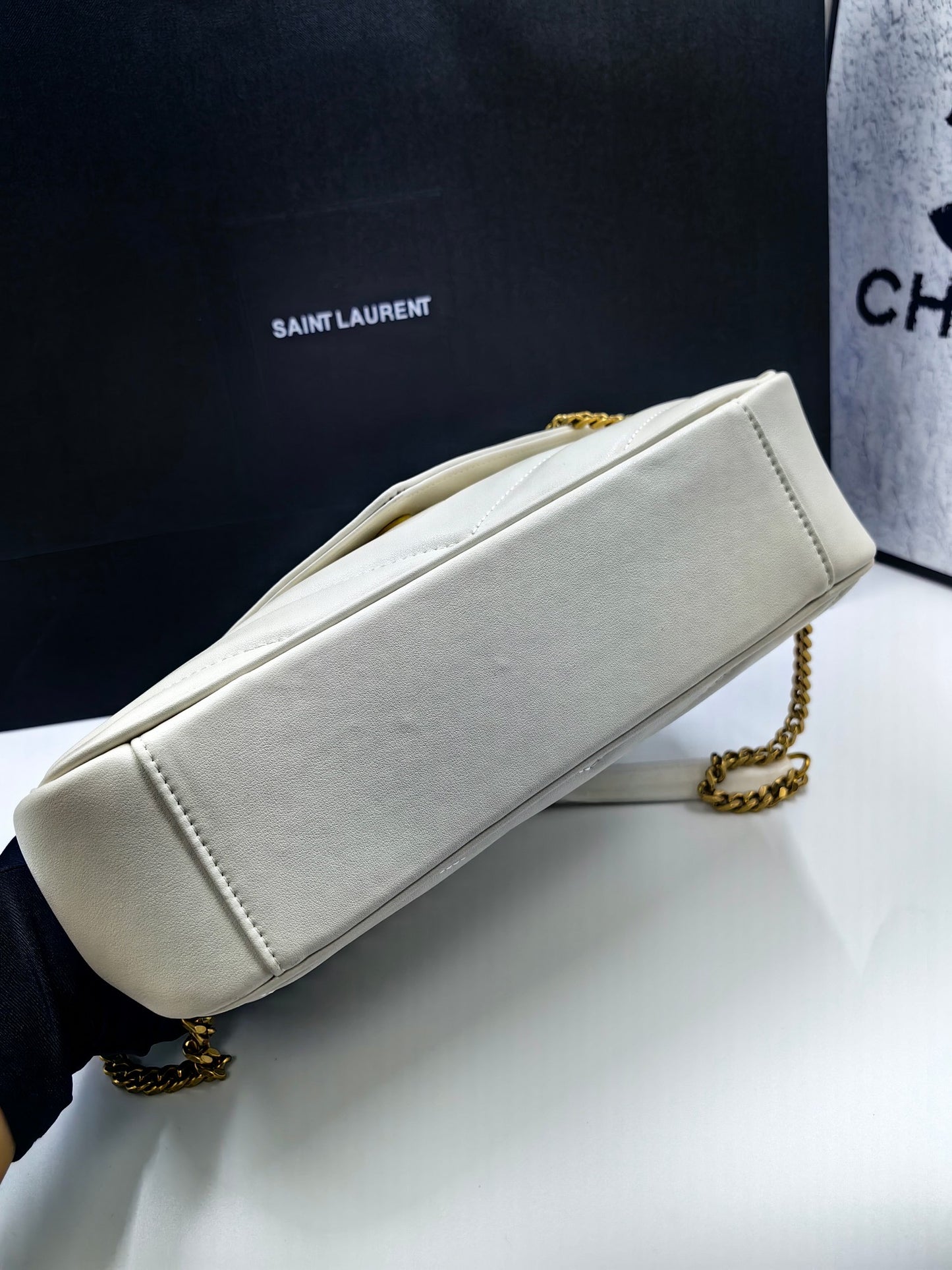 165NSL108BDE Stylish leather bag