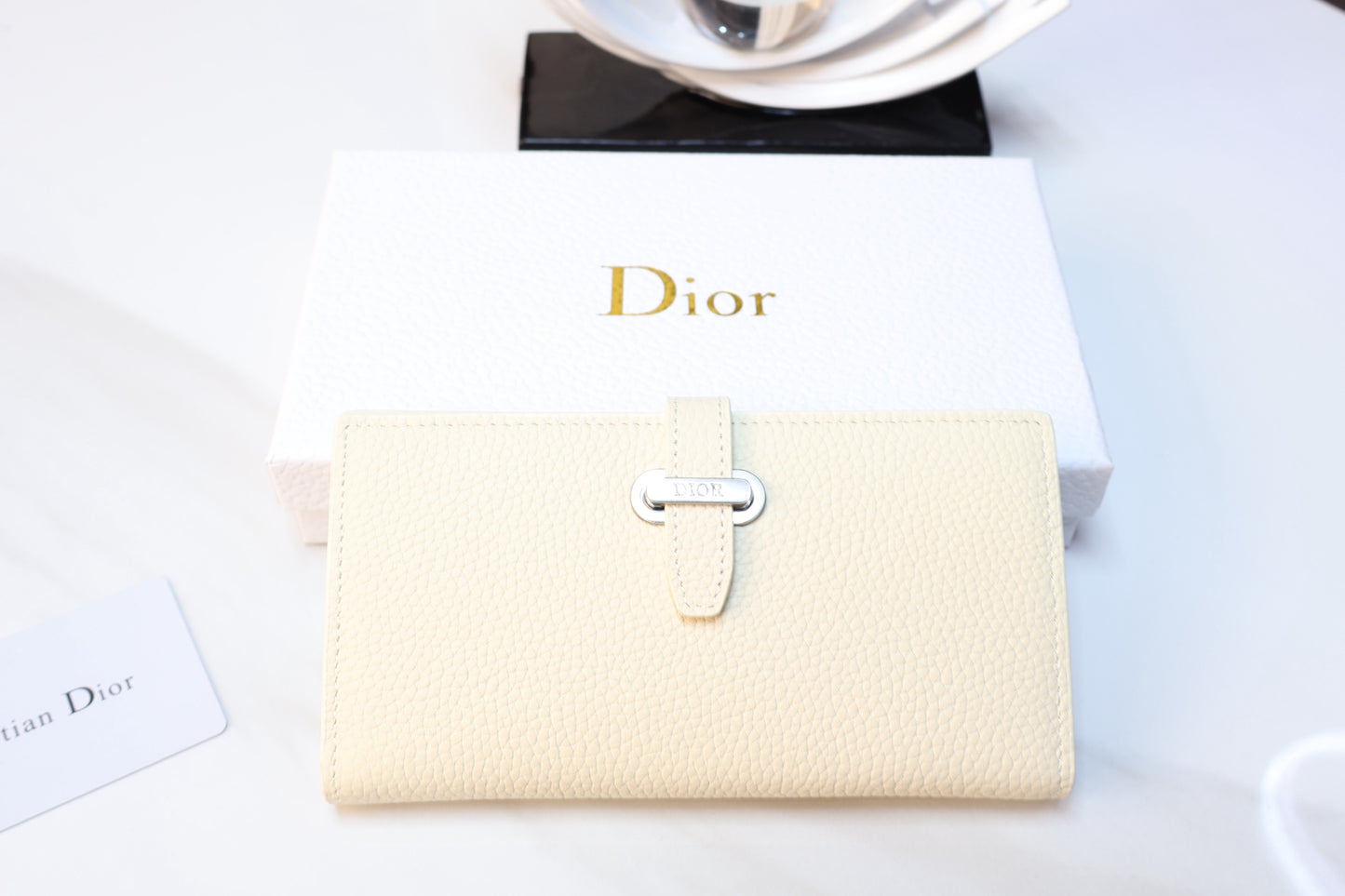 15RD100BDE Stylish leather bag