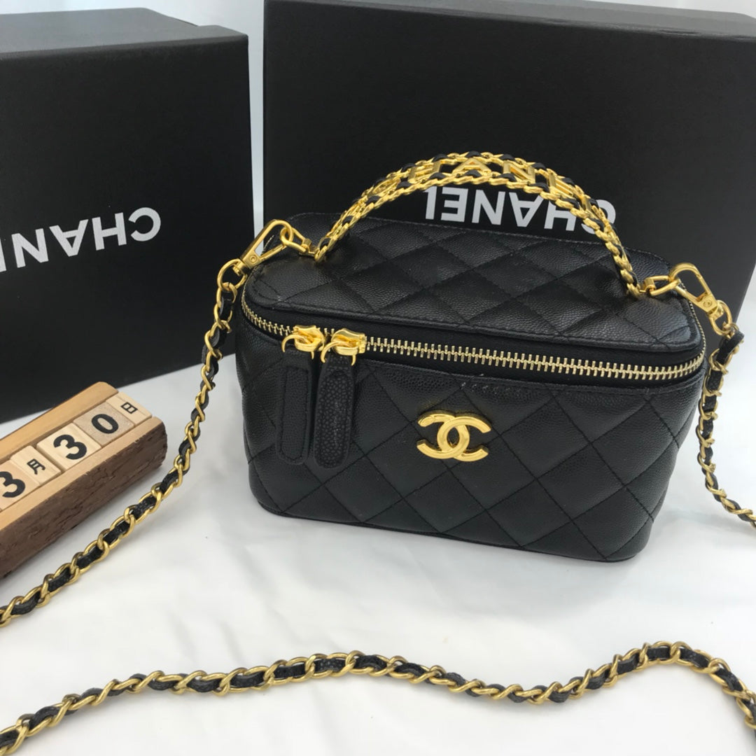 155XC28BDE Stylish leather bag