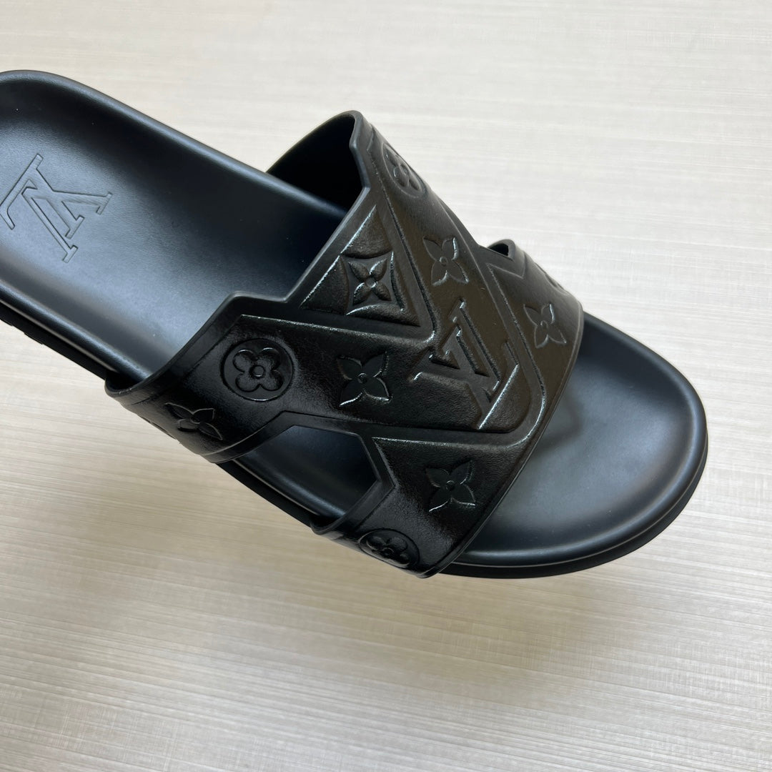 54E67ZDE Stylish slippers