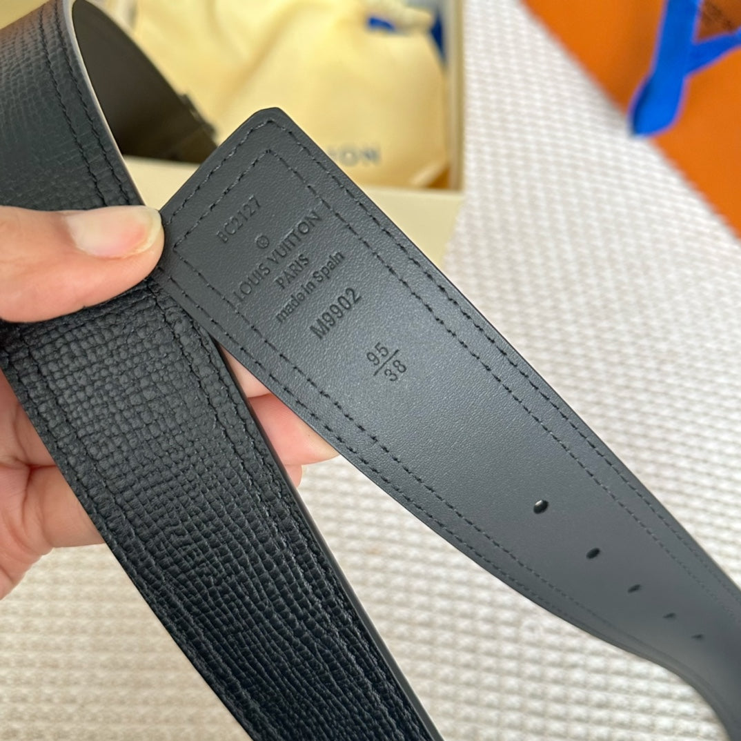 14E137PDE Stylish High quality belt With full package