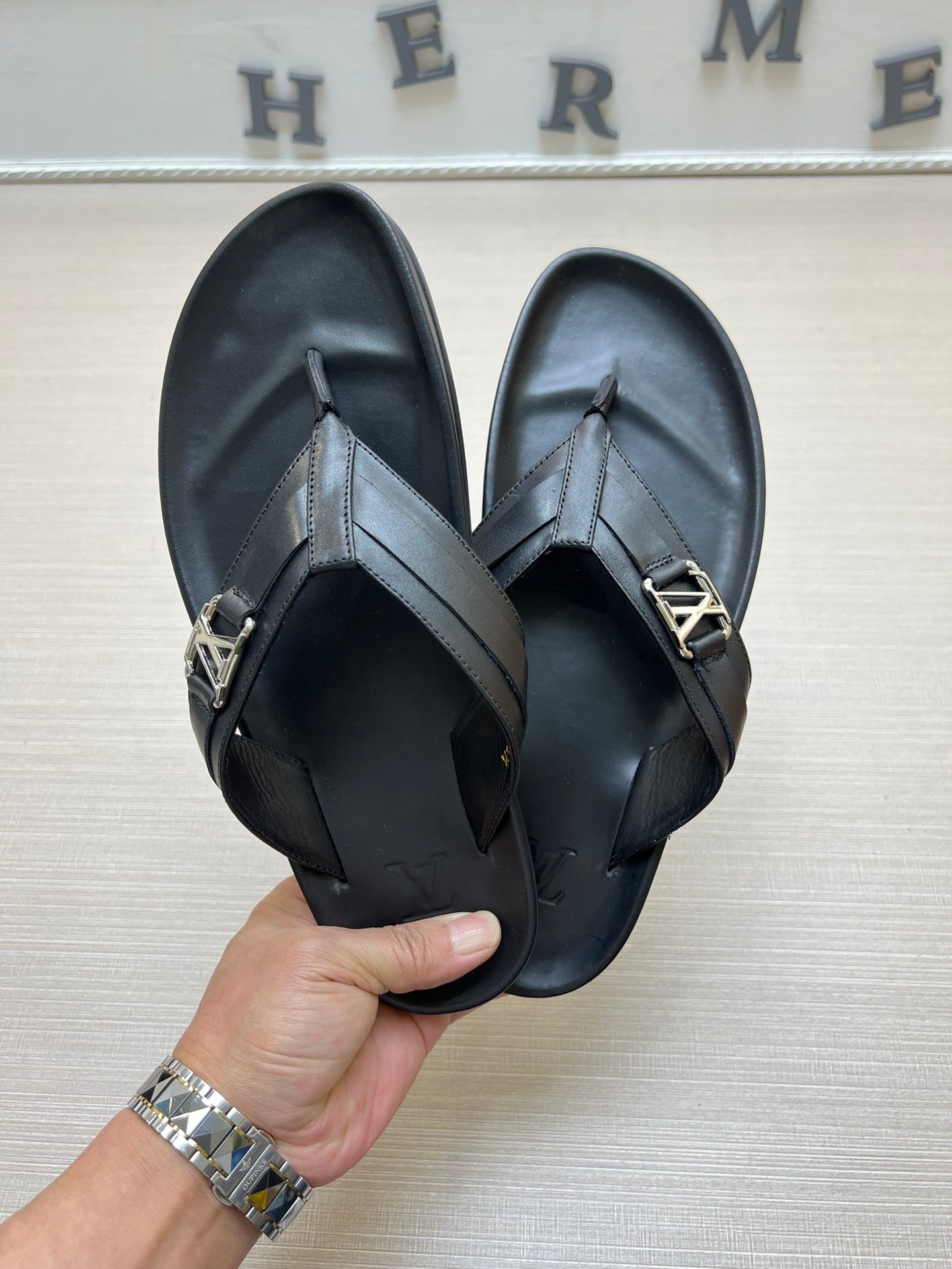 54E86ZDE Stylish slippers