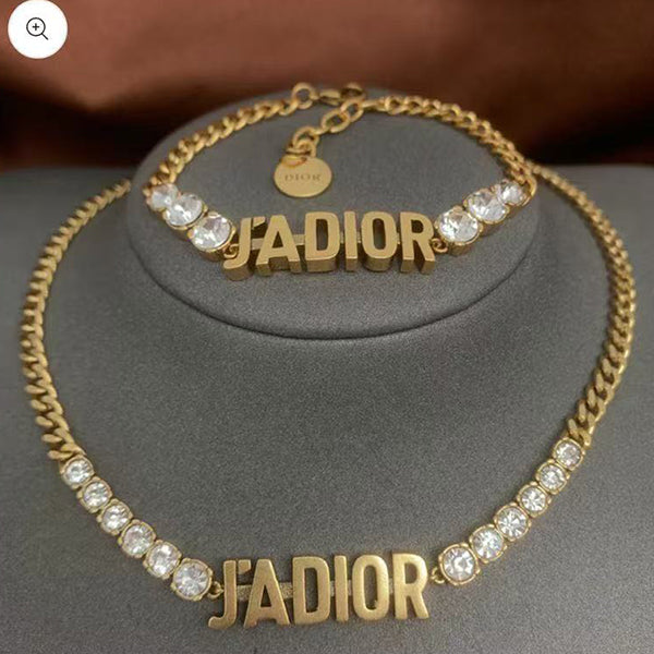 3D230XDE Stylish Necklaces