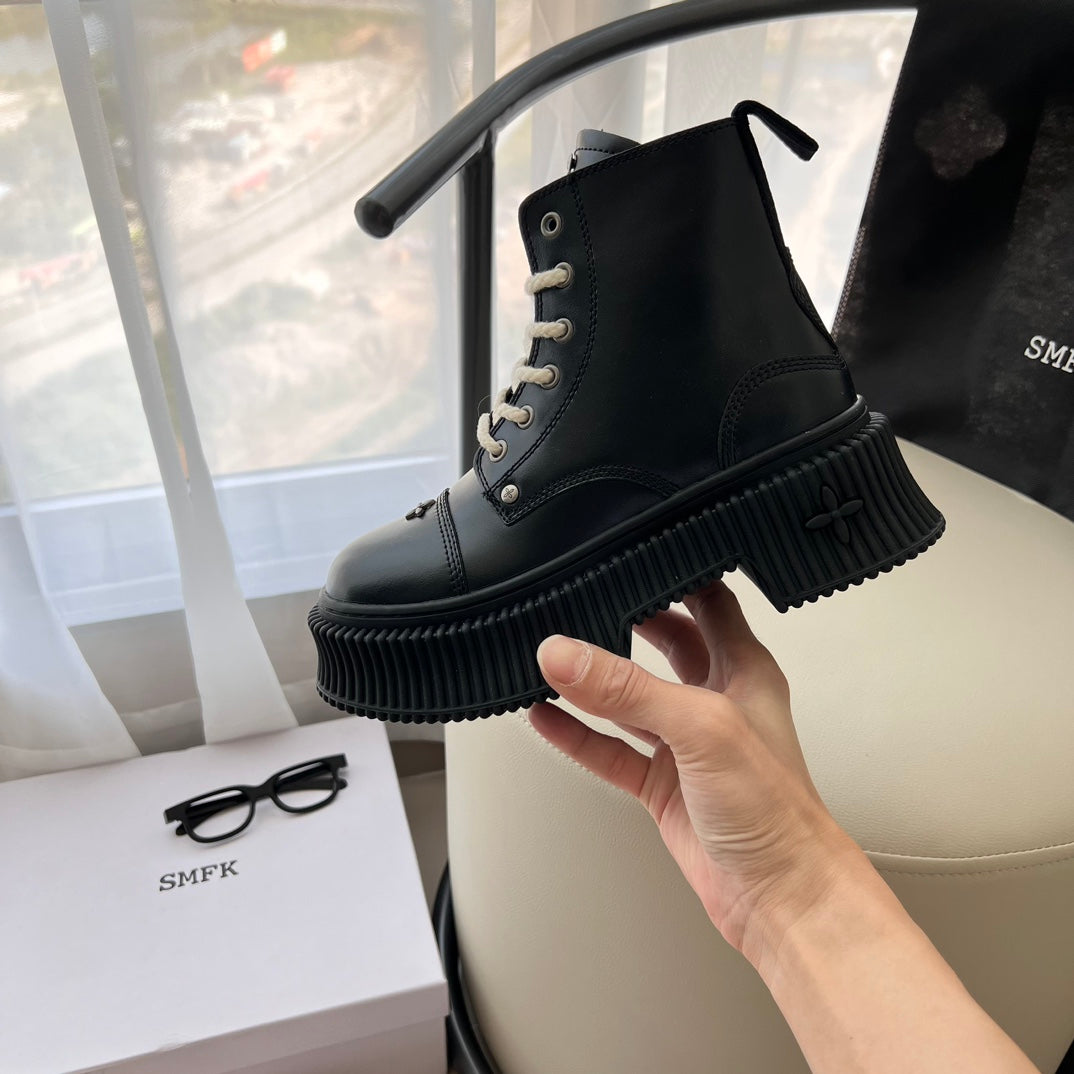 1JA16ZDE Stylish leather boots