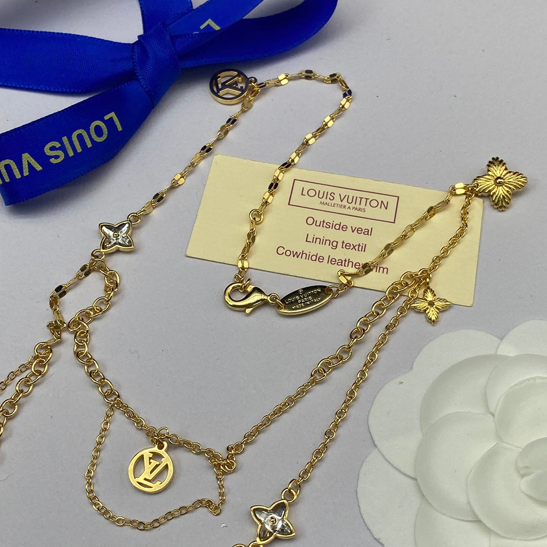 1NE186XDE Stylish Necklaces