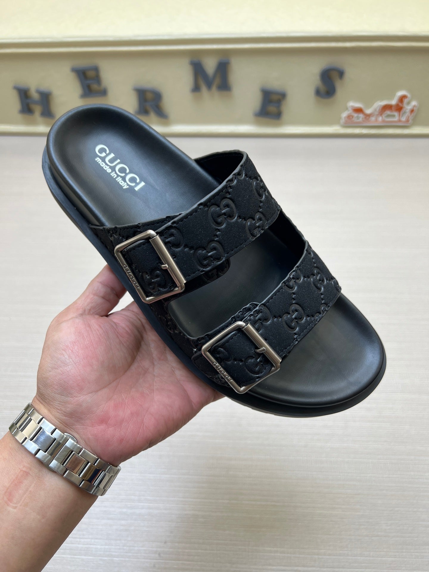 5QB15ZDE Stylish Slippers