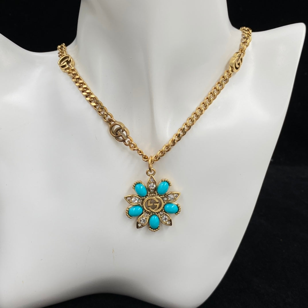 15NB10XDE Stylish Necklaces