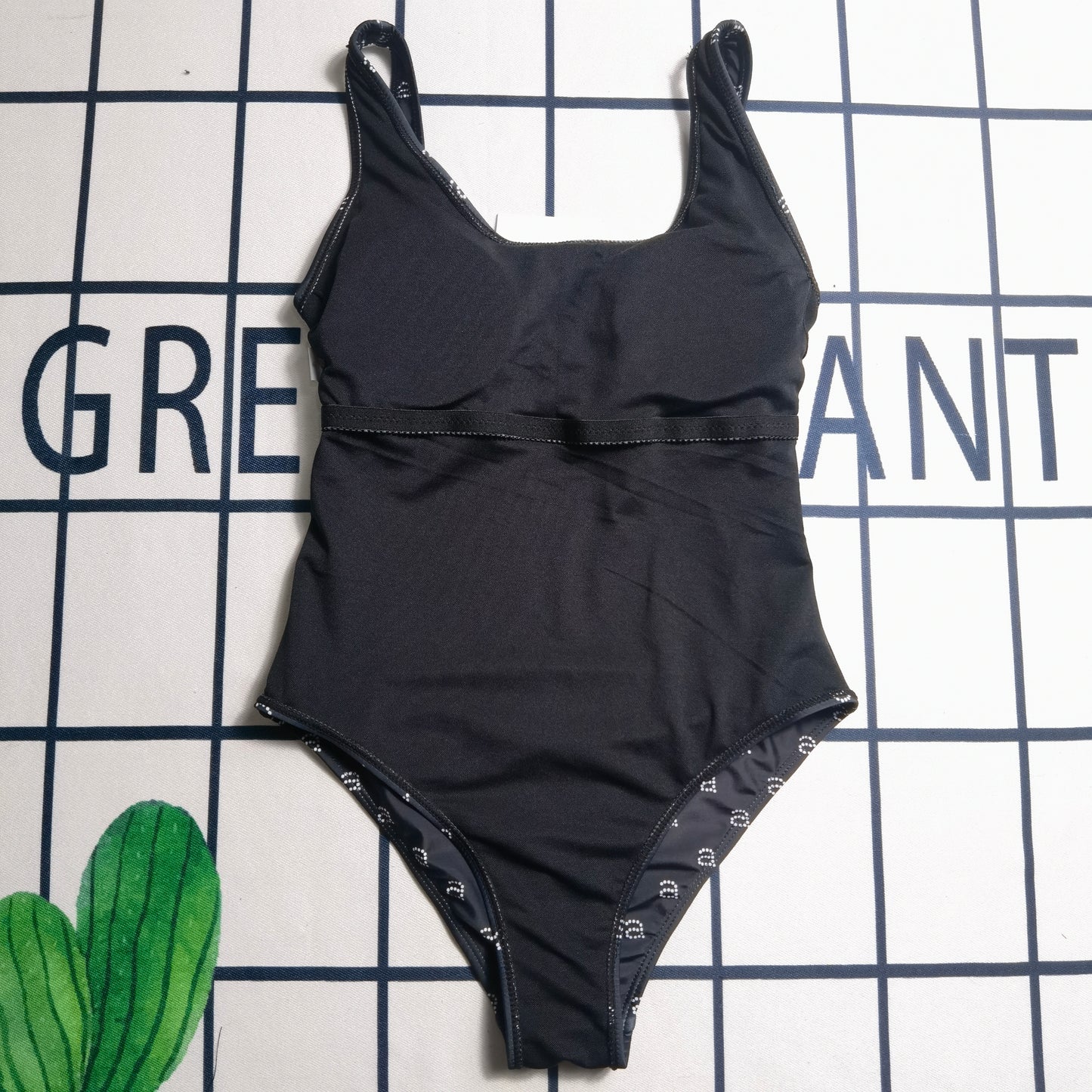 14A114YDE Stylish Bikini swimsuit