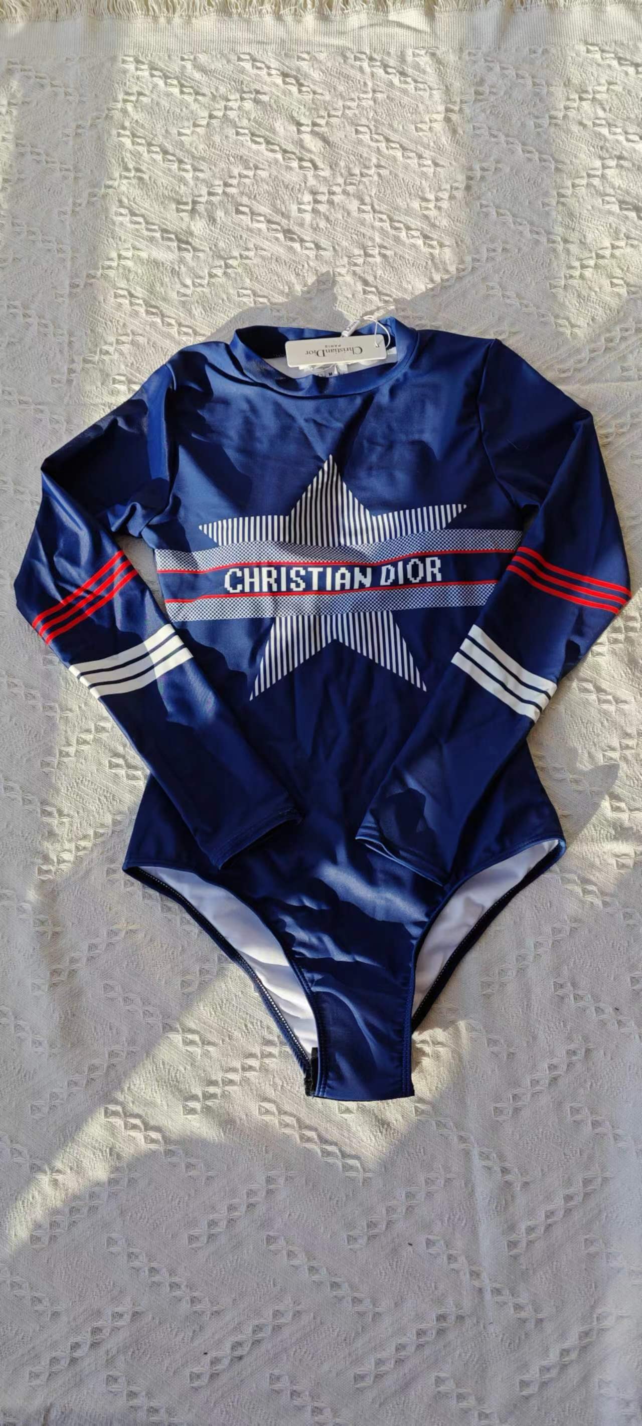 14D6YDE Stylishr Long sleeve swimsuit