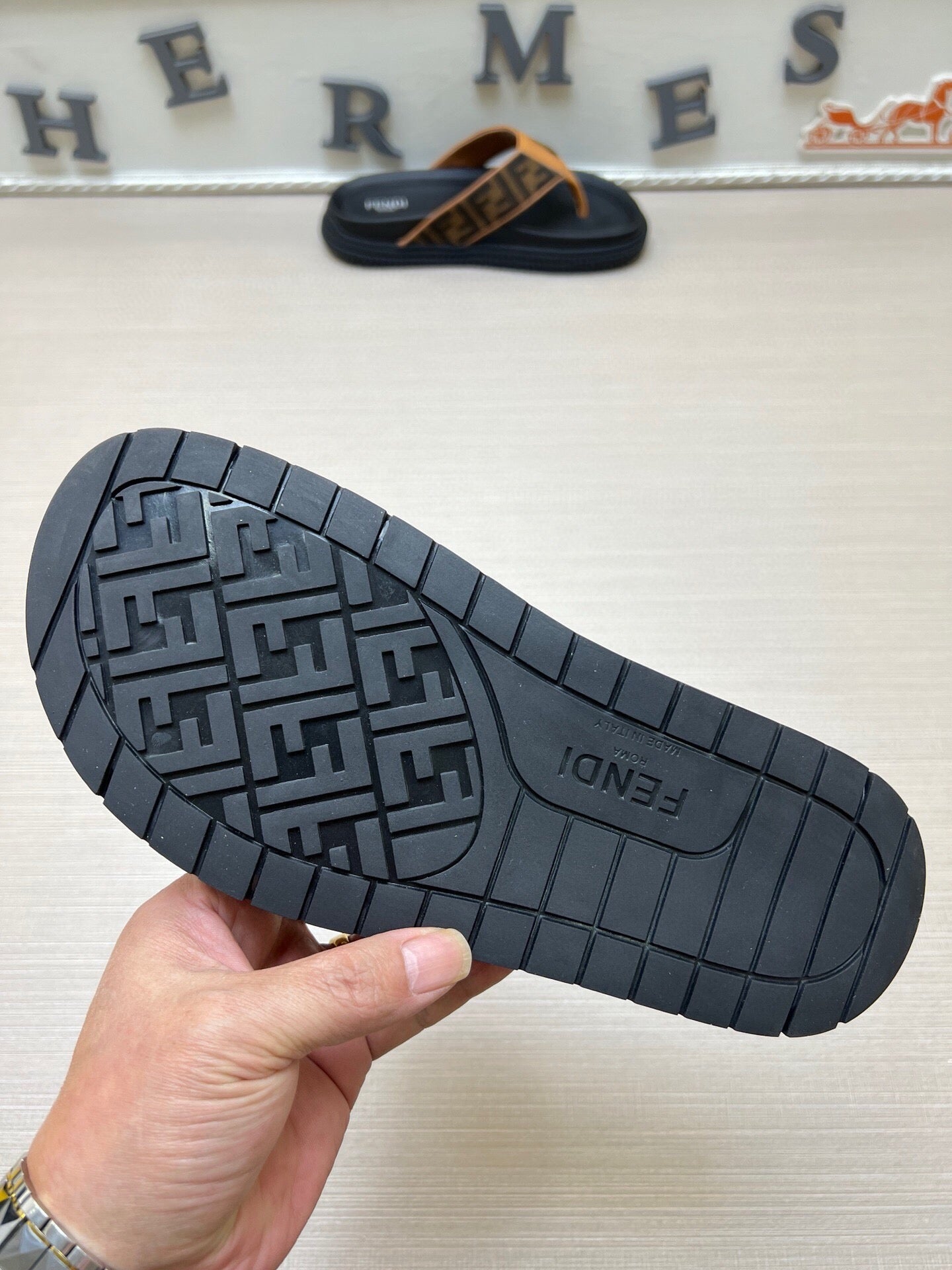 5LF222ZDE Stylish Slippers