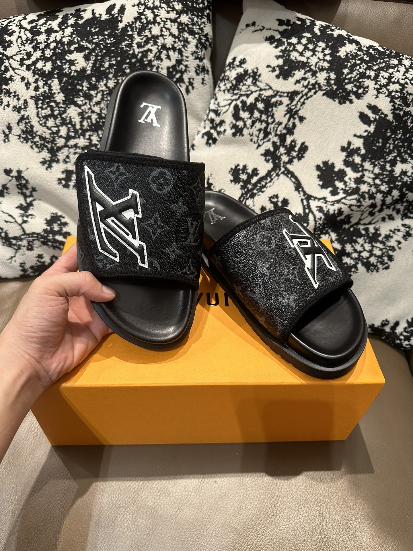 285ZE28ZDE Stylish leather Shoes
