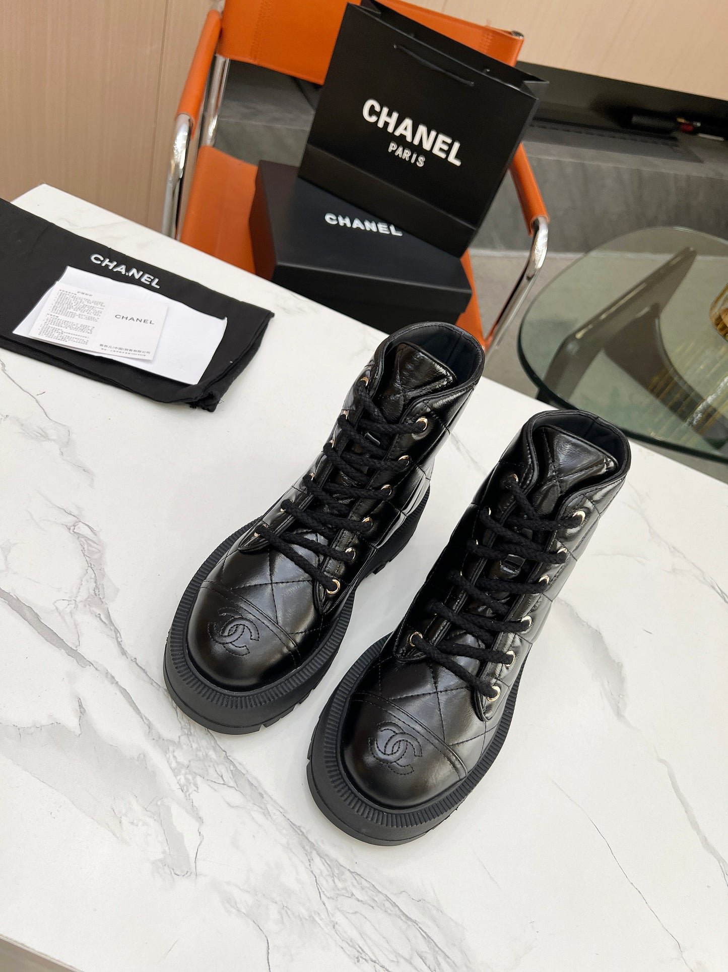 3LC4ZDE Stylish boots